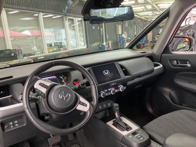 2021 HONDA FIT 1.5l 6.9萬公里 汽油版 NT$330,000 有第三方認證，無待修、無泡水、無事故、三大保固   LINE:PT0974   #汽車#中古車#新車#原廠#代理商#貿易商#新古車#買車#賣車#五股#新北市  第2張相片