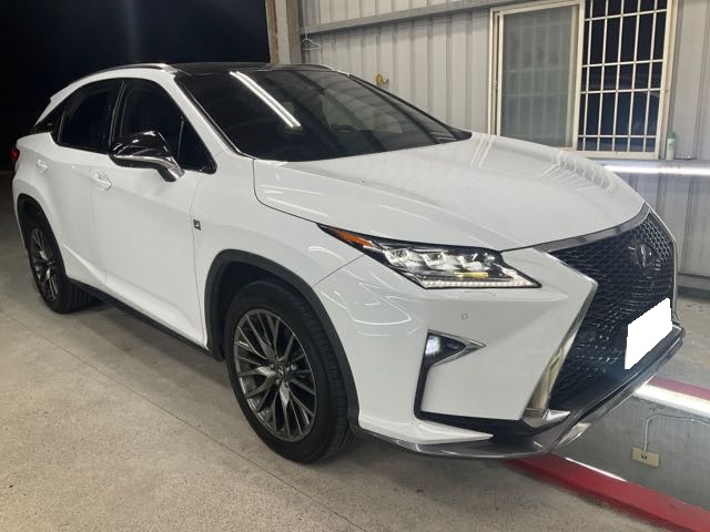 2017 Lexus RX200T 2.0l F版 ACC 全景天窗 7.6萬公里 NT$830,000 有第三方認證，無待修、無泡水、無事故、三大保固   LINE:PT0974   #汽車#中古車#新車#原廠#代理商#貿易商#新古車  第1張相片