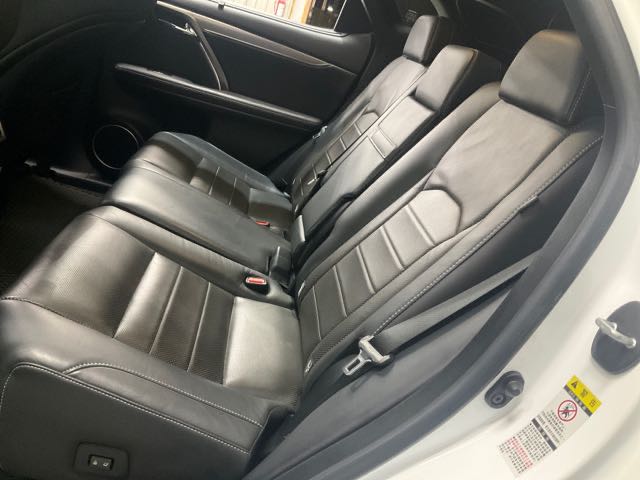 2017 Lexus RX200T 2.0l F版 ACC 全景天窗 7.6萬公里 NT$830,000 有第三方認證，無待修、無泡水、無事故、三大保固   LINE:PT0974   #汽車#中古車#新車#原廠#代理商#貿易商#新古車  第4張相片