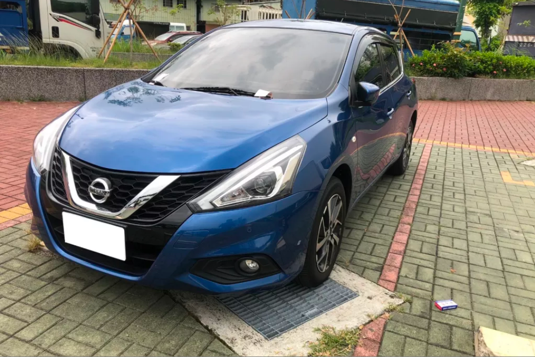 Nissan Tiida 2018款 自排 1.6L  (聯繫資訊 Line ID: a0926068370)  第1張相片