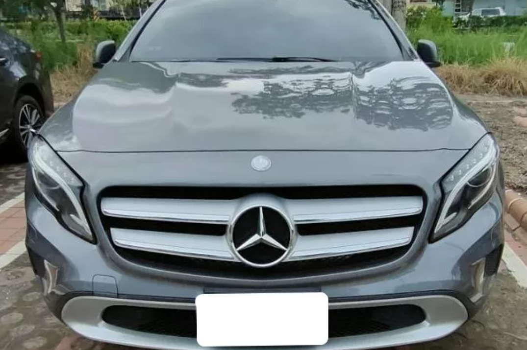 Mercedes-Benz GLA GLA200 2015款 手自排 1.6L  (聯繫資訊 Line ID: a0926068370)  第1張相片