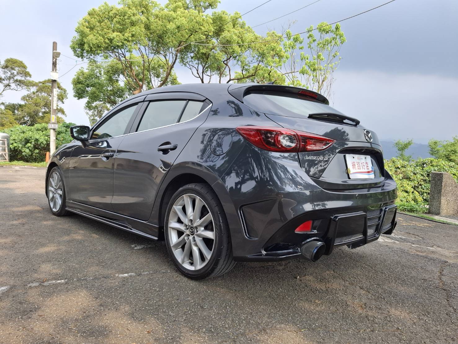 2016年MAZＤA ３　 優質流線美車  #售33萬8千🎊 -歡迎預約賞車 洽: 0912-423-585 宋小姐 LINE: goo5168   第10張相片