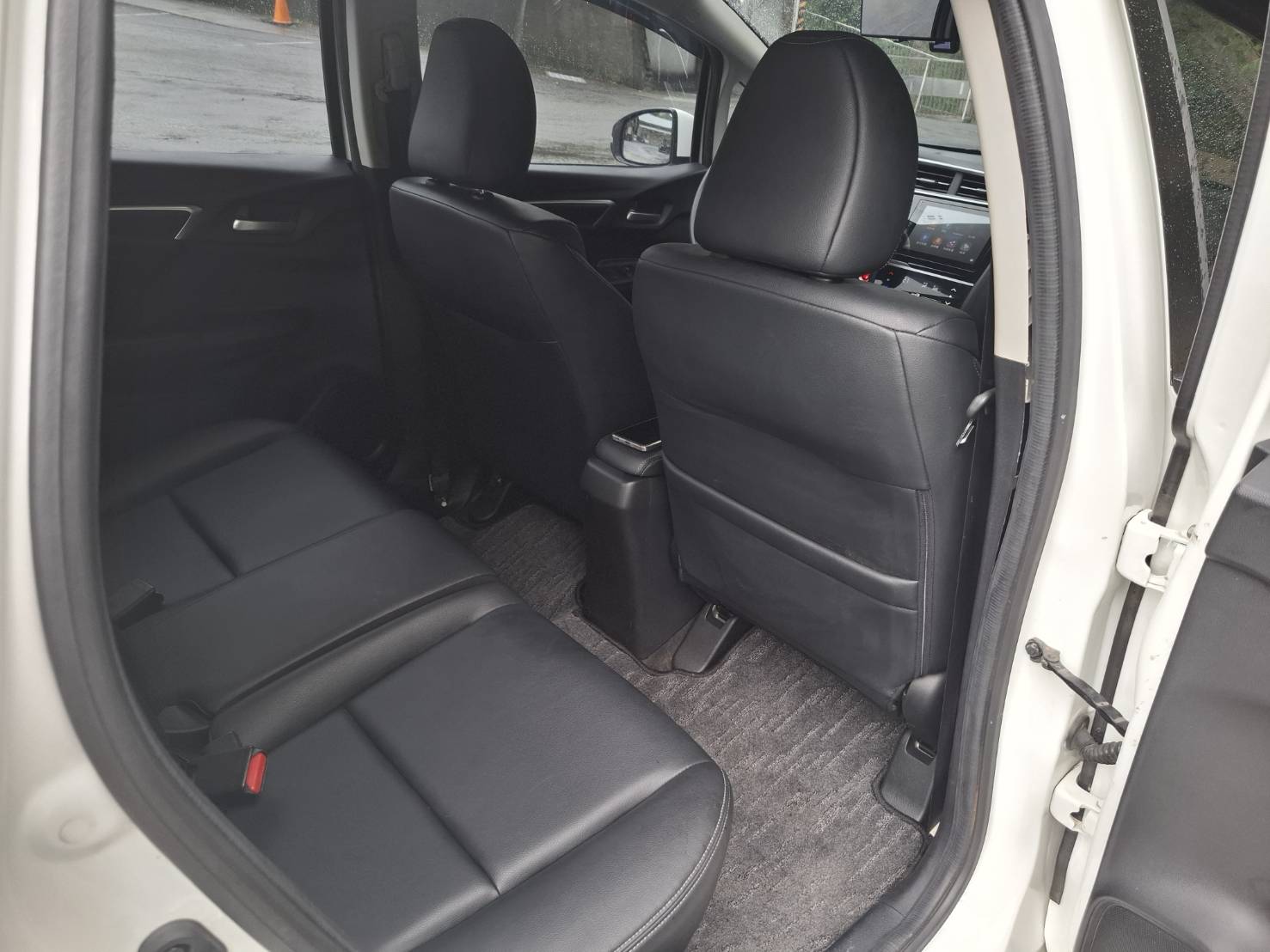 2021 HONDA FIT S 一部滿足日常 休閒工作需求的全能小鋼炮 歡迎預約賞車  LINE goo5168 洽: 0912423585宋小姐 貸款專辦 強力過件  第11張相片
