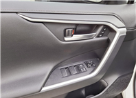 2021 TOYOTA RAV4  5代 旗艦版 保值 空間大 安全性高 省油耐用 家庭人氣王超值入主熱門休旅不是夢 歡迎預約賞車LINE：goo5168 洽詢電話：0912423585 宋小姐 貸款專辦 強力過件  第4張縮圖