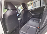 2021 TOYOTA RAV4  5代 旗艦版 保值 空間大 安全性高 省油耐用 家庭人氣王超值入主熱門休旅不是夢 歡迎預約賞車LINE：goo5168 洽詢電話：0912423585 宋小姐 貸款專辦 強力過件  第6張縮圖
