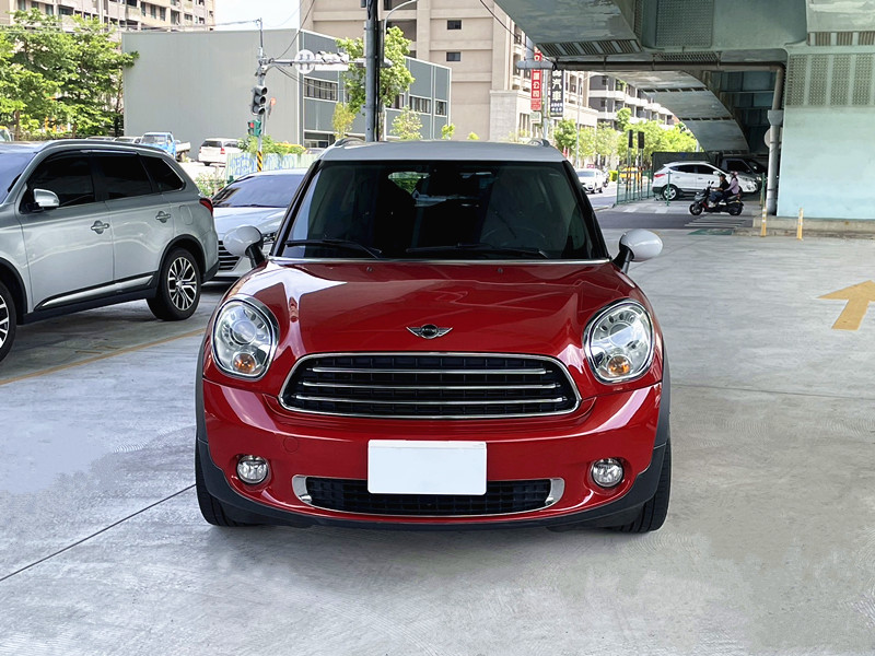 【聯絡專線 0987-252-408】迷你 Countryman Cooper1.6 R60 認證車 跑13萬 HID頭燈 恆溫 定速 影音螢幕 全額貸月繳8千內  第1張相片
