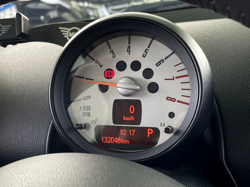 【聯絡專線 0987-252-408】迷你 Countryman Cooper1.6 R60 認證車 跑13萬 HID頭燈 恆溫 定速 影音螢幕 全額貸月繳8千內  第4張相片
