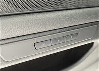 【聯絡專線 0987-252-408】BMW 520i 總代理 F10 認證車原版件 一鍵啟動 雙區恆溫 天窗 電動尾門 全額貸月繳9千內  第7張縮圖