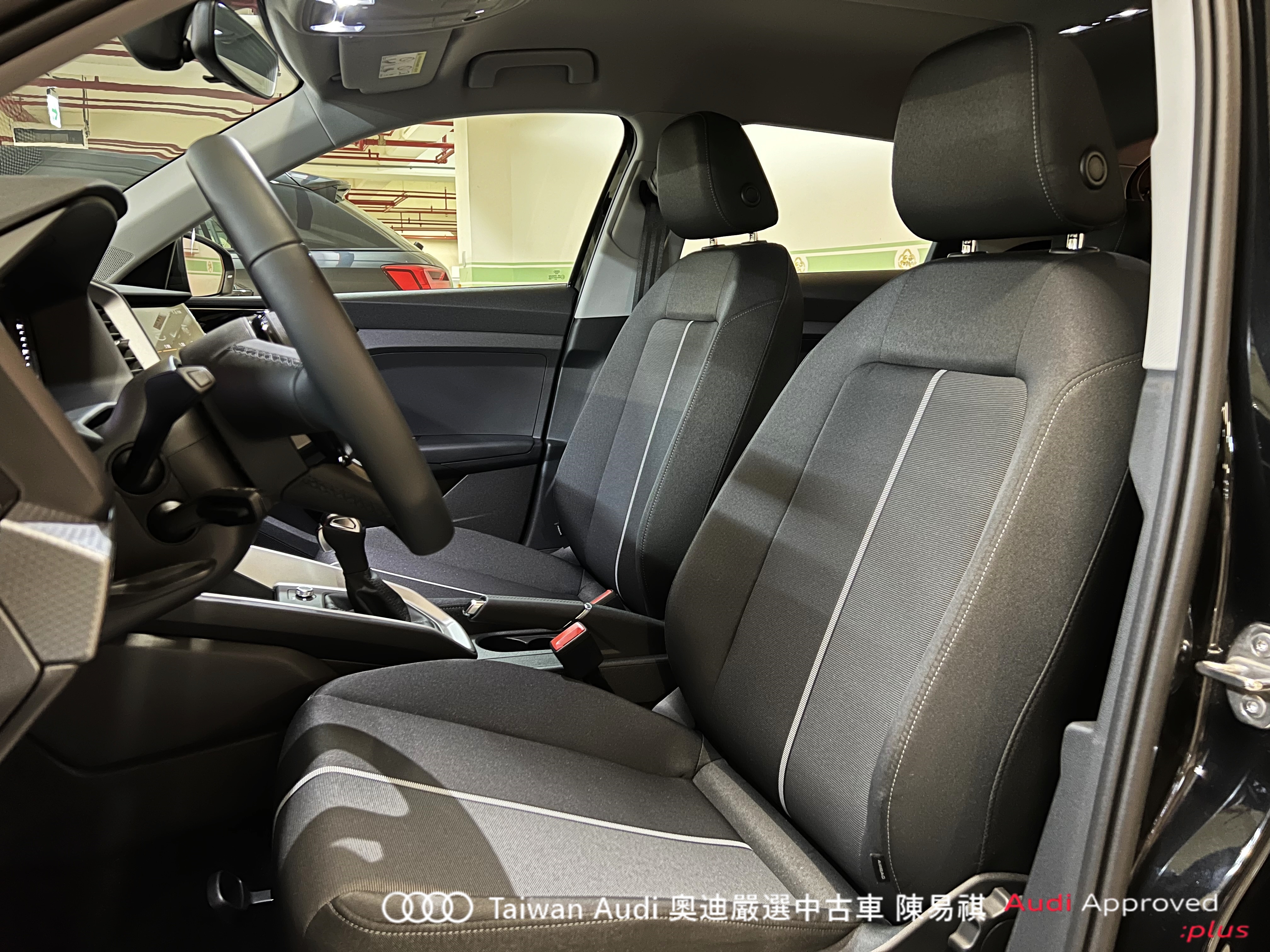 Audi新莊 嚴選認證中古車 陳易祺 /// Audi A1 Sportback 30TFSI  第7張相片