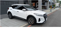 🚗【2023 NISSAN KICKS 旗艦版】 💥超低里程 3.1萬公里 💥最頂級配備 💰只要 4000元！就能把這台幾乎新車開回家～還可能找錢回家⁉️支援(CarPlay Android Auto)  第3張縮圖
