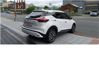 🚗【2023 NISSAN KICKS 旗艦版】 💥超低里程 3.1萬公里 💥最頂級配備 💰只要 4000元！就能把這台幾乎新車開回家～還可能找錢回家⁉️支援(CarPlay Android Auto)  第4張縮圖