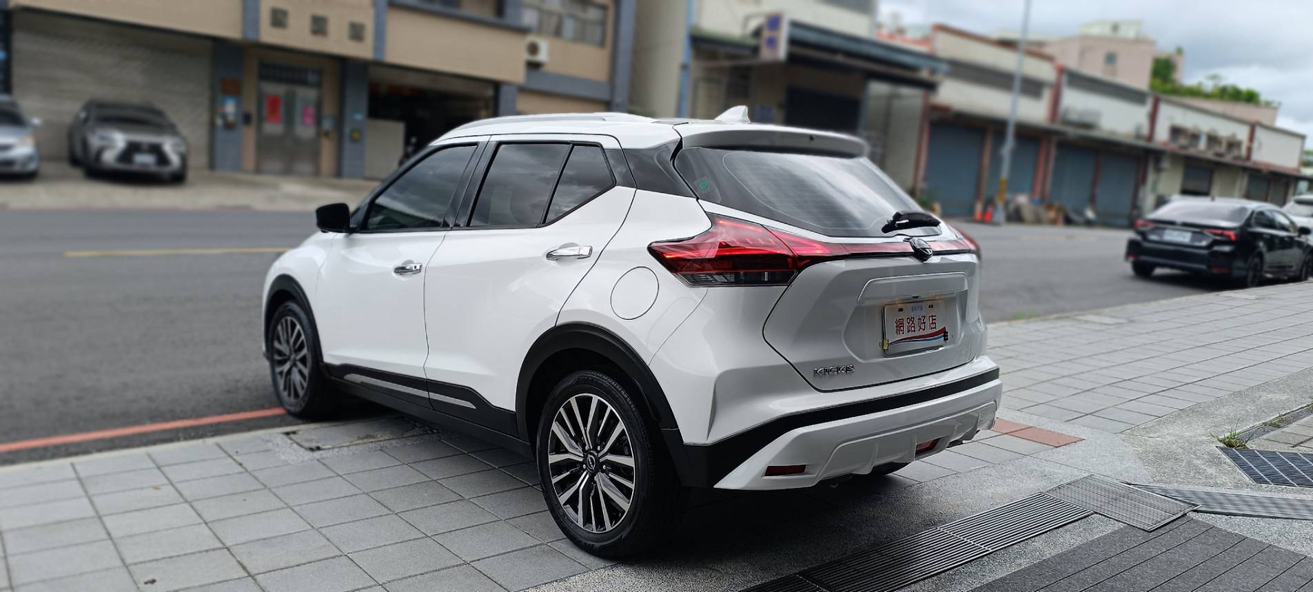 🚗【2023 NISSAN KICKS 旗艦版】 💥超低里程 3.1萬公里 💥最頂級配備 💰只要 4000元！就能把這台幾乎新車開回家～還可能找錢回家⁉️支援(CarPlay Android Auto)  第5張相片
