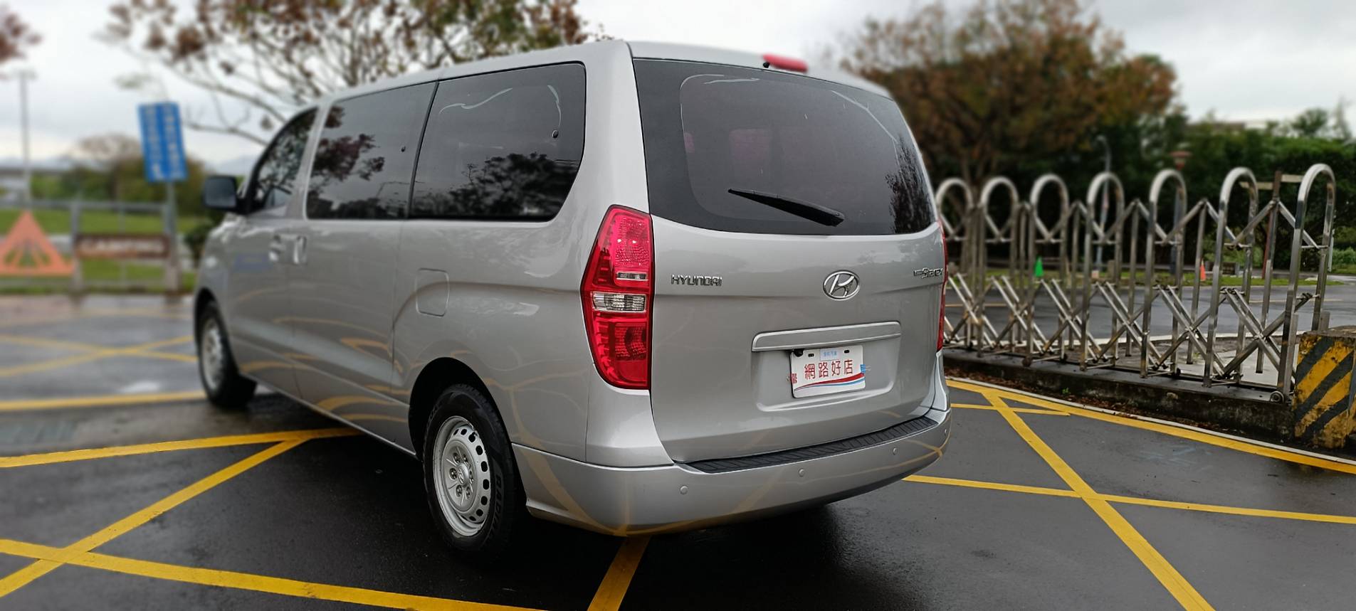 2018 19款式 Hyundai Starex 現代 史塔瑞絲 尊貴型 【事業家庭兩相宜】原裝進口、柴油有力！生意載貨，事業與家庭的最佳拍檔！也能全家大小出遊的超級好幫手  第6張相片