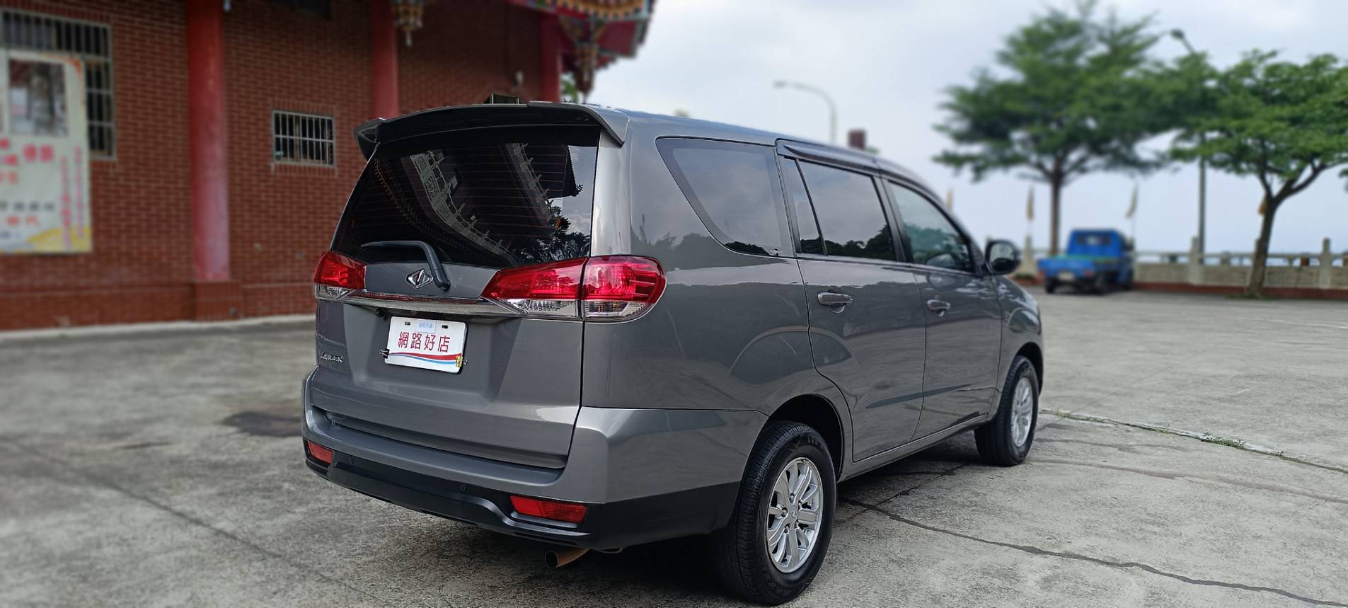 2020 中華 三菱 ZINGER  精緻型 2.4 ⭕️【商用車銷售冠軍 頭家好夥伴 公司 市場 批貨 載客 客貨兩相宜】大家都在用 用過都說讚的 普羅大眾車款  倒車顯影 行車記錄器 ⭐只要你有 4000元⭐即可把此車貸回家喔!✅保證實  第4張相片