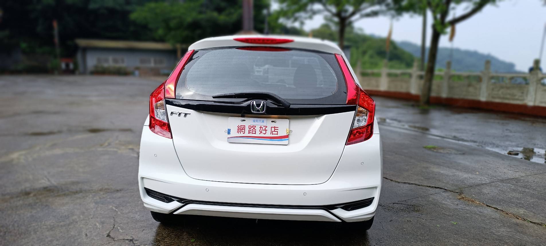 2021 HONDA FIT 1.5 S 低里程  車不大 但省油 省稅 輕巧 好開 好停車 超大行李箱  iKey 電折 引擎起閉 胎壓偵測 ECON 車小 好停車 室內大空間 小家庭、上班族、公車族首選！  第6張相片