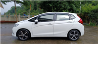 2021 HONDA FIT 1.5 S 低里程  車不大 但省油 省稅 輕巧 好開 好停車 超大行李箱  iKey 電折 引擎起閉 胎壓偵測 ECON 車小 好停車 室內大空間 小家庭、上班族、公車族首選！  第7張縮圖