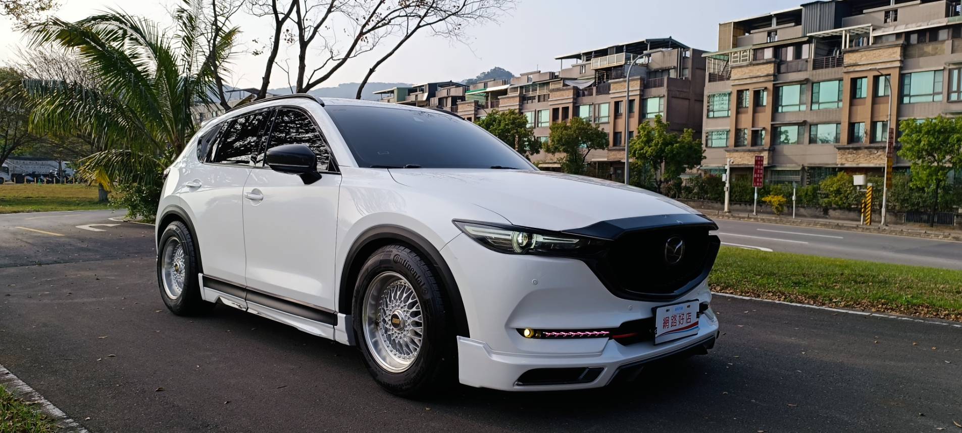 2019 MAZDA CX-5 SKY 旗艦版🚗💨 【潮改滿配】 ｜一手車釋出🔥(CarPlay Android Auto) ✨改好改滿！帥氣、性能、安全一次到位！  第1張相片