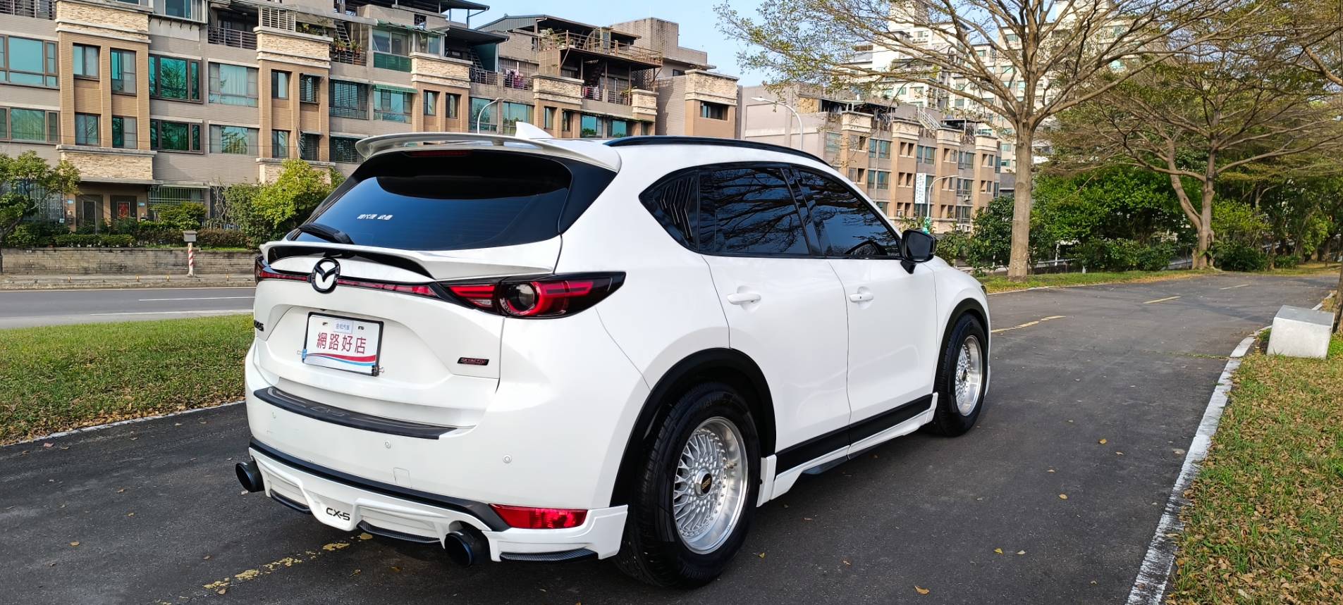 2019 MAZDA CX-5 SKY 旗艦版🚗💨 【潮改滿配】 ｜一手車釋出🔥(CarPlay Android Auto) ✨改好改滿！帥氣、性能、安全一次到位！  第4張相片