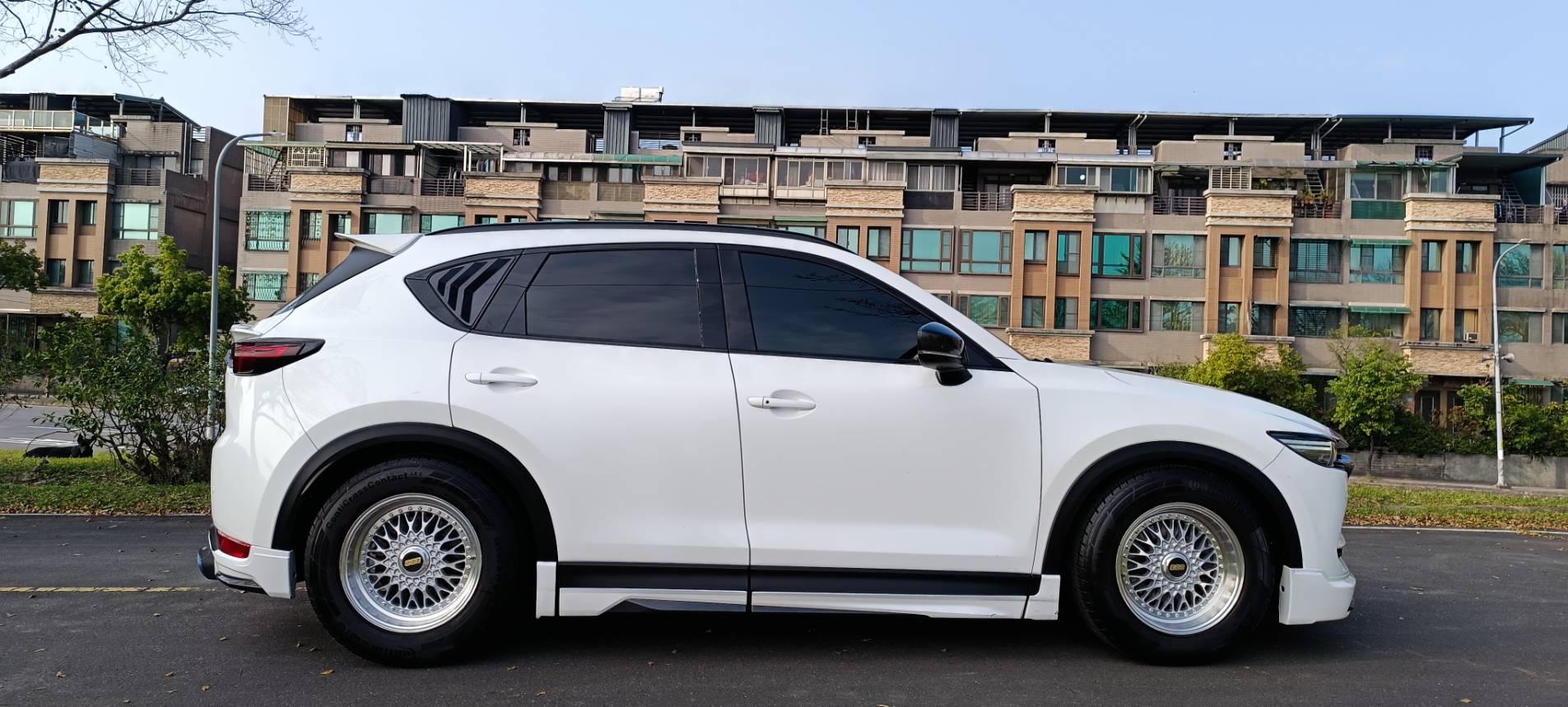 2019 MAZDA CX-5 SKY 旗艦版🚗💨 【潮改滿配】 ｜一手車釋出🔥(CarPlay Android Auto) ✨改好改滿！帥氣、性能、安全一次到位！  第7張相片