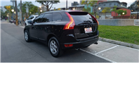 2012 VOLVO XC60 T5 豪華版  瑞典國寶 行動坦克 當時來不及入手 何不現在及刻擁有 現在買 不用新車價一半的一半不到 不要再猶豫了 要買要快 無重大事故、原版件、無泡水、無煙車、里程保證 雙前電動椅、盲點、電動尾門 換檔撥  第5張縮圖