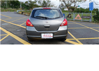 2012  Nissan Tiida 5D 1.8 EH  Tiida 1.8 大馬力 好停車 超實惠代步車 酷暑 寒流 下雨 爸媽 老婆 小孩 擠大眾運輸 無待修 每5千定期保養 車美    第6張縮圖