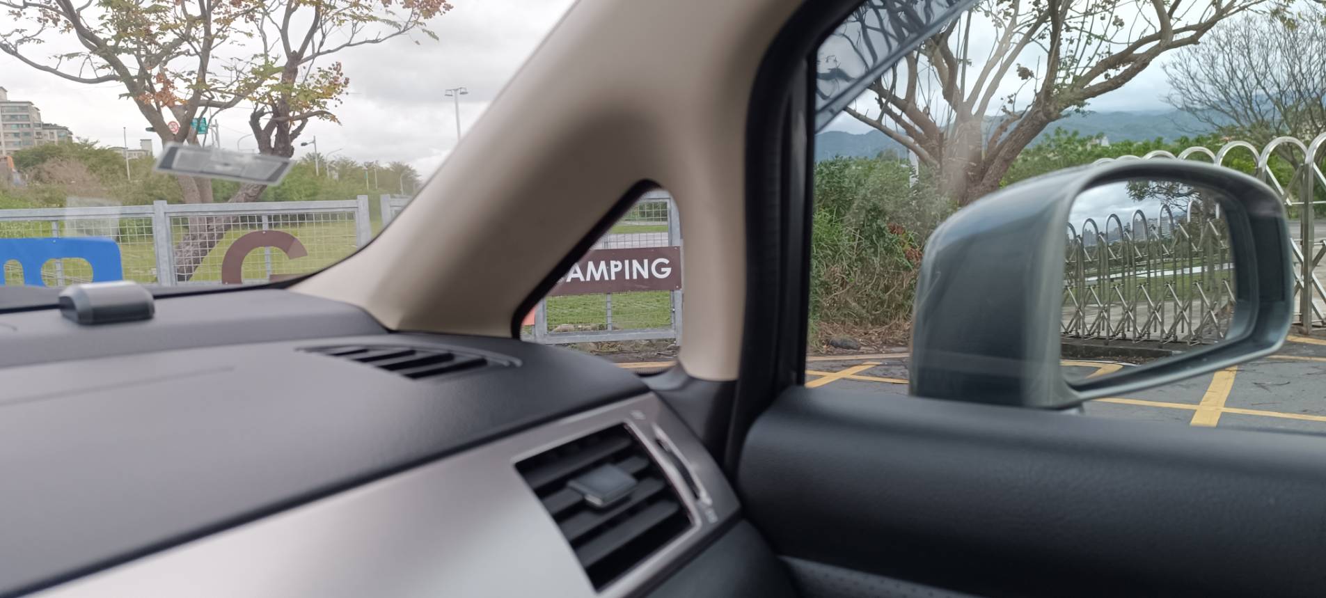 2012  Nissan Tiida 5D 1.8 EH  Tiida 1.8 大馬力 好停車 超實惠代步車 酷暑 寒流 下雨 爸媽 老婆 小孩 擠大眾運輸 無待修 每5千定期保養 車美    第14張相片