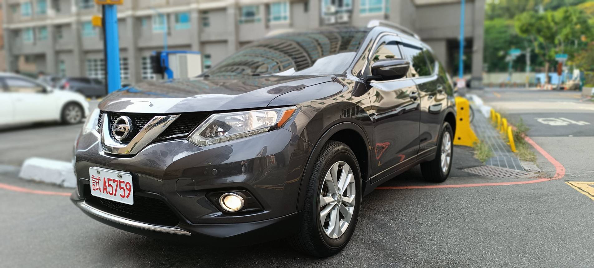 🚙 2017 Nissan X-Trail 2.0 完美版｜人氣家庭休旅 👉現在不用30萬！ 🌟人氣爆款｜空間大｜配備滿｜價格甜 錢沒有不見，只是變成你愛家人的方式而已❤️  第1張相片