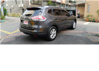 🚙 2017 Nissan X-Trail 2.0 完美版｜人氣家庭休旅 👉現在不用30萬！ 🌟人氣爆款｜空間大｜配備滿｜價格甜 錢沒有不見，只是變成你愛家人的方式而已❤️  第4張縮圖