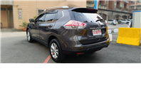 🚙 2017 Nissan X-Trail 2.0 完美版｜人氣家庭休旅 👉現在不用30萬！ 🌟人氣爆款｜空間大｜配備滿｜價格甜 錢沒有不見，只是變成你愛家人的方式而已❤️  第5張縮圖