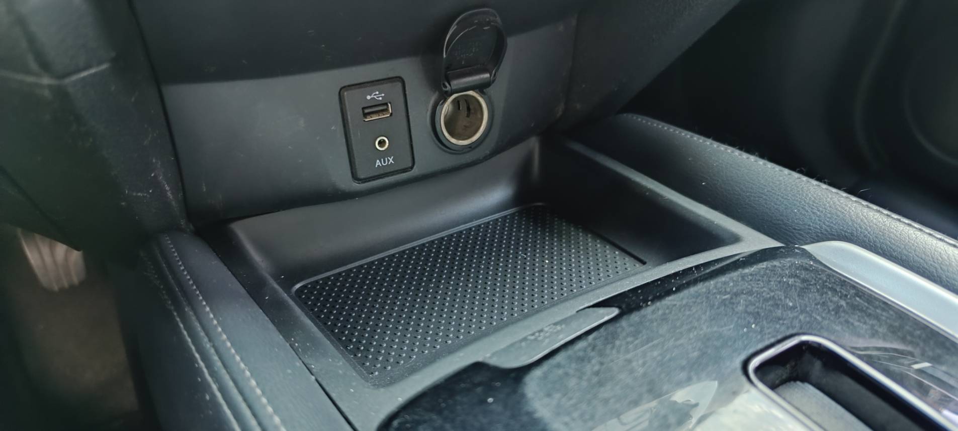 🚙 2017 Nissan X-Trail 2.0 完美版｜人氣家庭休旅 👉現在不用30萬！ 🌟人氣爆款｜空間大｜配備滿｜價格甜 錢沒有不見，只是變成你愛家人的方式而已❤️  第14張相片