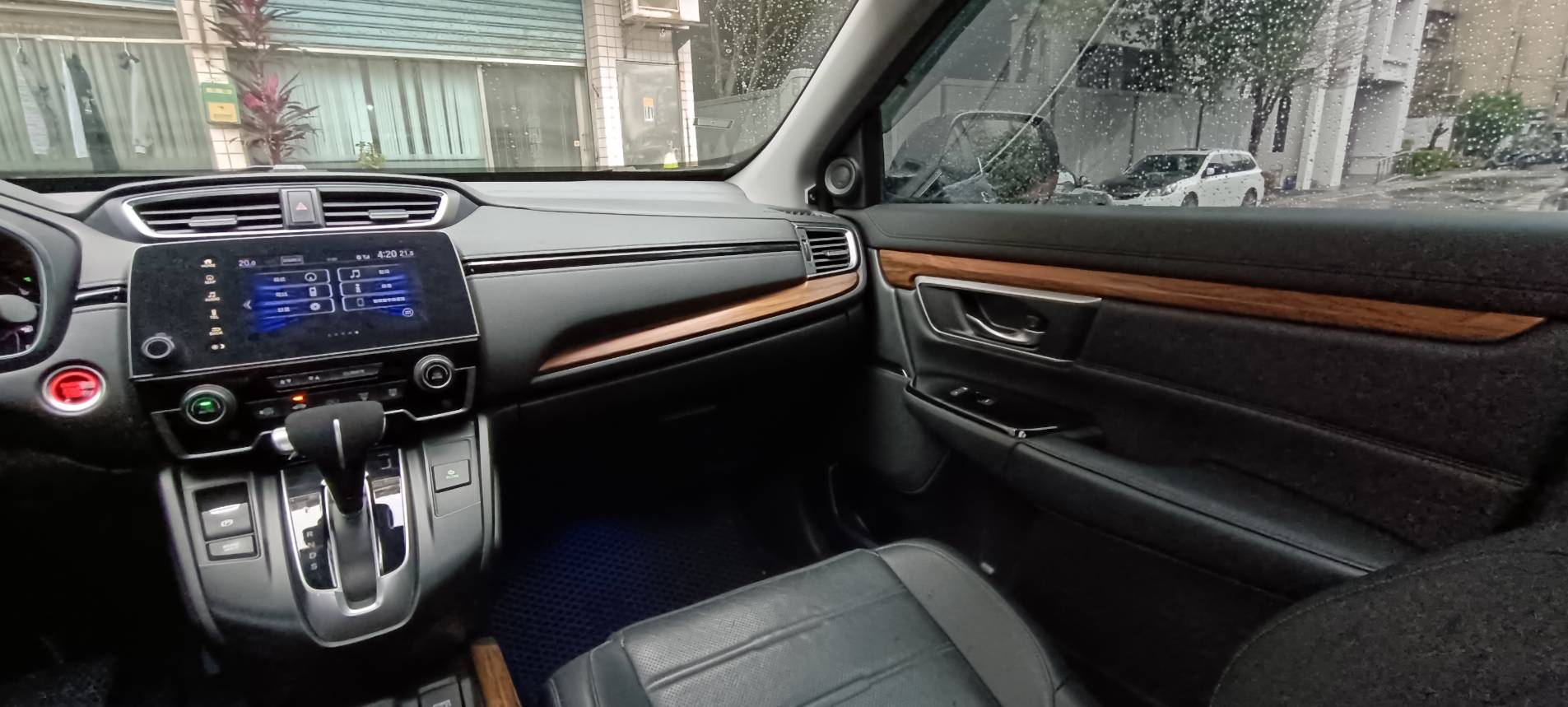 🚗 【2018 Honda CR-V 1.5 S｜頂規渦輪SUV】 ✨ 科技、安全、空間一次到位・ 全速域ACC・全景天窗・電動尾門 車道偏移 居中 盲點 (CarPlay Android Auto)✨一手車  第11張相片