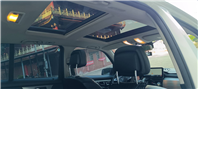 2011 Benz GLK 220 CDI 4MATIC 這台 新車250萬的 GLK 擁有經典的稜角線條，外觀白色搭配升級套件，外型依舊非常現代且霸氣！搭載柴油引擎，省油、大扭力，是入手賓士 SUV 的高 CP 值首選。  第11張縮圖