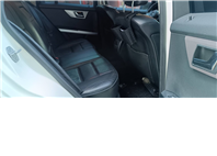 2011 Benz GLK 220 CDI 4MATIC 這台 新車250萬的 GLK 擁有經典的稜角線條，外觀白色搭配升級套件，外型依舊非常現代且霸氣！搭載柴油引擎，省油、大扭力，是入手賓士 SUV 的高 CP 值首選。  第12張縮圖