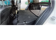 2011 Benz GLK 220 CDI 4MATIC 這台 新車250萬的 GLK 擁有經典的稜角線條，外觀白色搭配升級套件，外型依舊非常現代且霸氣！搭載柴油引擎，省油、大扭力，是入手賓士 SUV 的高 CP 值首選。  第13張縮圖