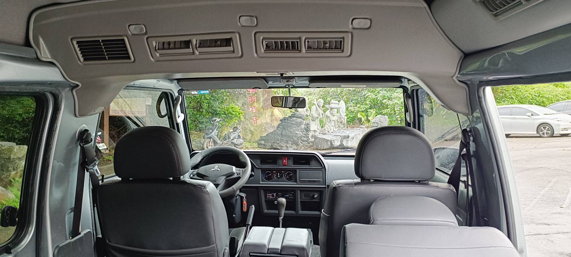 2020 Mitsubishi 得利卡 8人座｜空間王者 🔥 空間大、底盤高、用途廣 💡 商務、家庭、通勤接送全搞定！  第11張相片