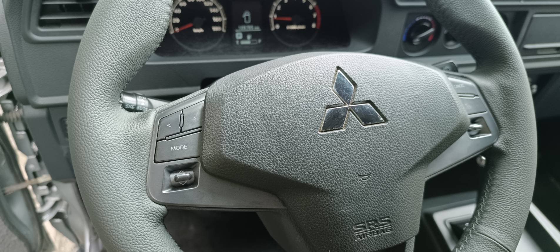 2020 Mitsubishi 得利卡 8人座｜空間王者 🔥 空間大、底盤高、用途廣 💡 商務、家庭、通勤接送全搞定！  第20張相片