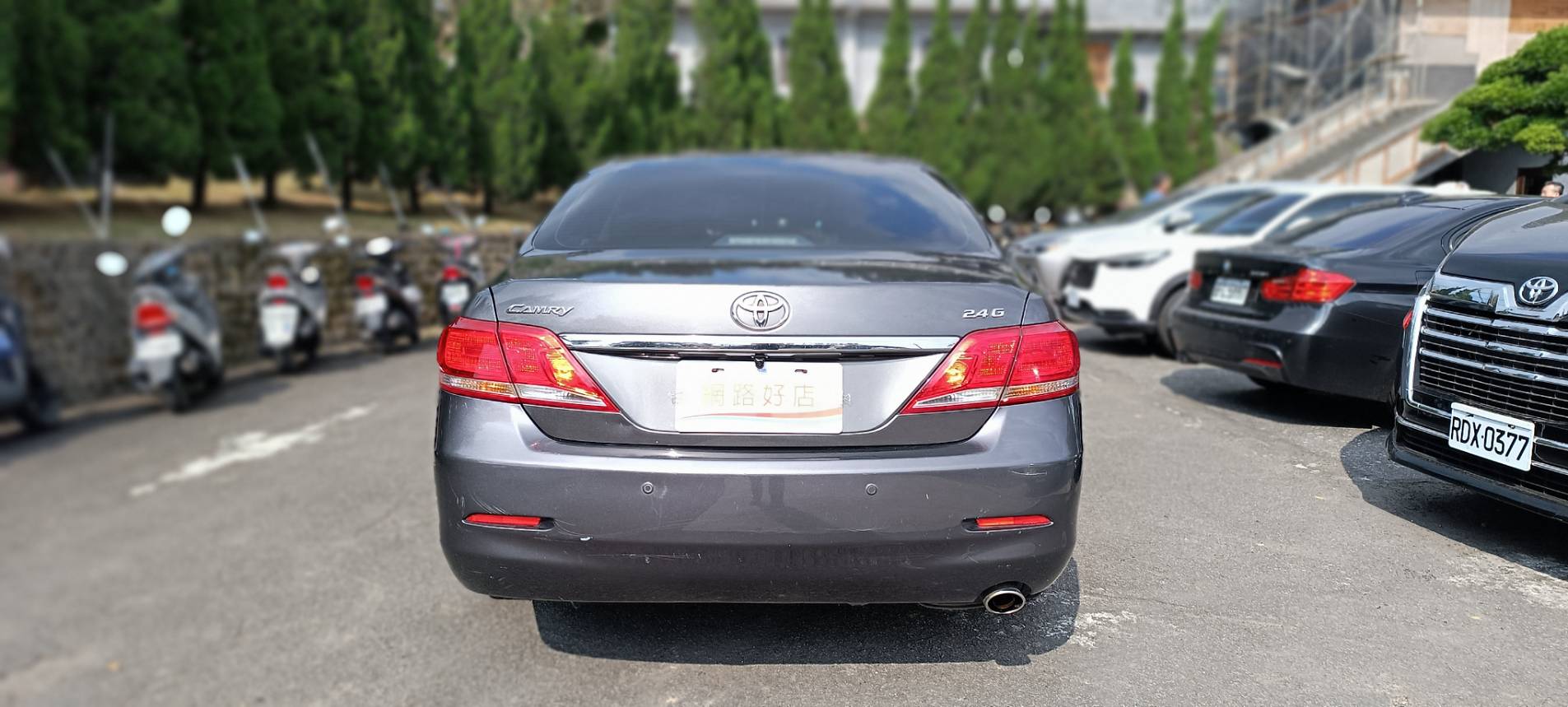 2010  CAMRY 2.4 G 尊貴 安卓機 天窗 中大型房車 小家庭 首購 豪華代步車 豪華氣派 配備性能佳 ⭐只要你有 4000元⭐即可把此車貸回家喔!  第4張相片
