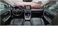 2019 TOYOTA RAV4 2.0 尊爵版還在找一台： ✔ 好開✔ 好養✔ 空間大✔ 配備滿 ✔ 保值又耐操的休旅車嗎？  這台 RAV4 尊爵版真的很可以！ 白車色超耐看，外型霸氣有質感，無論通勤、家庭出遊、露營旅行都超適合 🌿  第9張縮圖