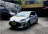 2019 Toyota Prius C 油電混合 內裝乾淨完整  第1張縮圖
