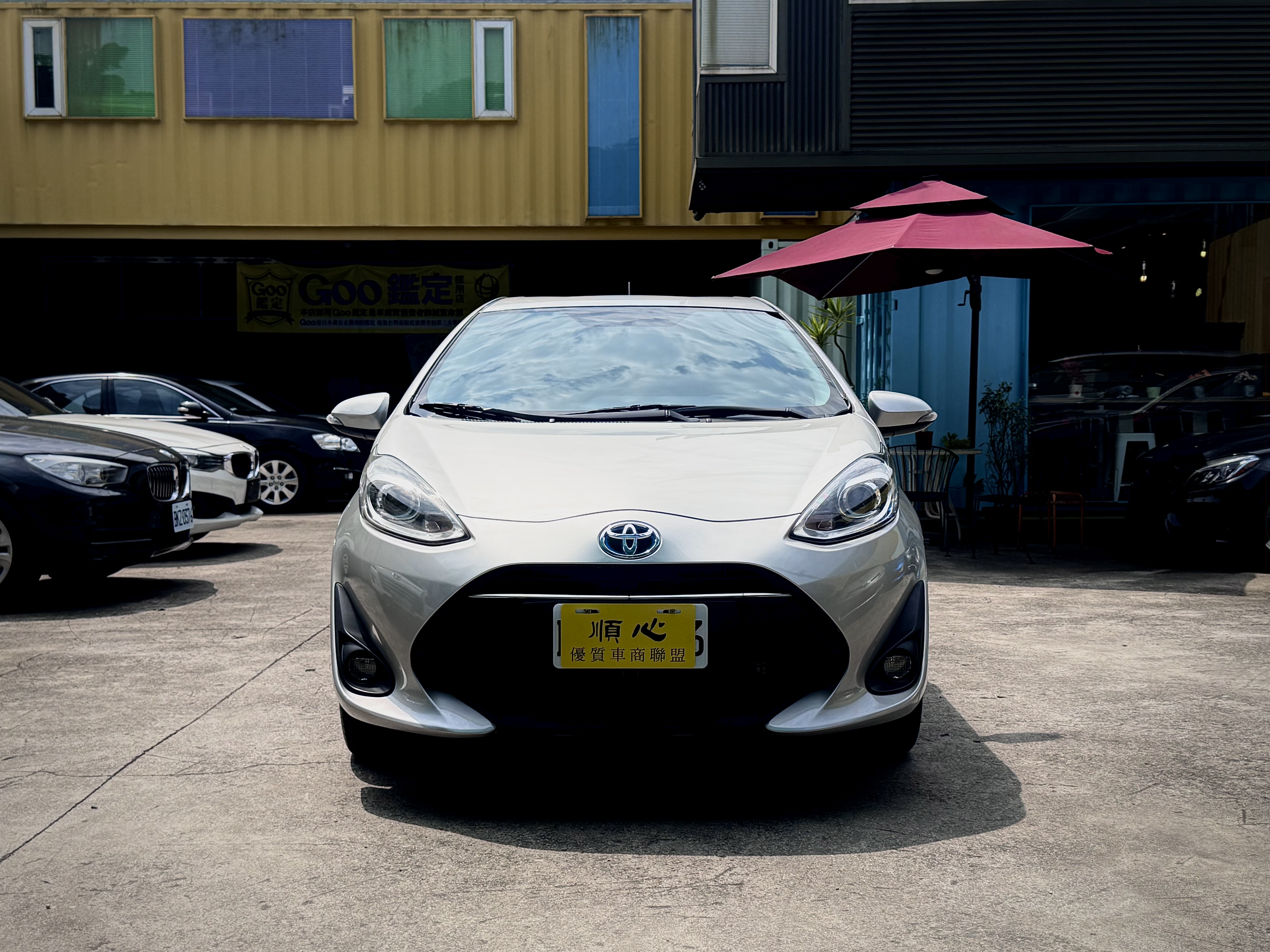 2019 Toyota Prius C 油電混合 內裝乾淨完整  第2張相片