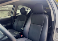 2019 Toyota Prius C 油電混合 內裝乾淨完整  第6張縮圖