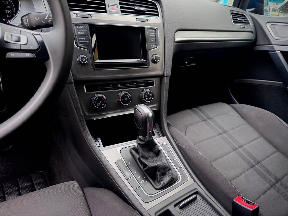 2013 VW Golf TSI 已認證 可協助貸款 內外觀完整   第7張相片