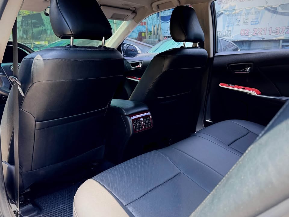 2012 Toyota Camry 2.5e 引擎變速箱正常 內外完整度高 可協助貸款 雙北可看車  第8張相片