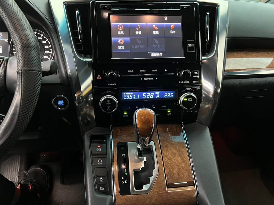 2015 TOYOTA Alphard 3.5  第8張相片