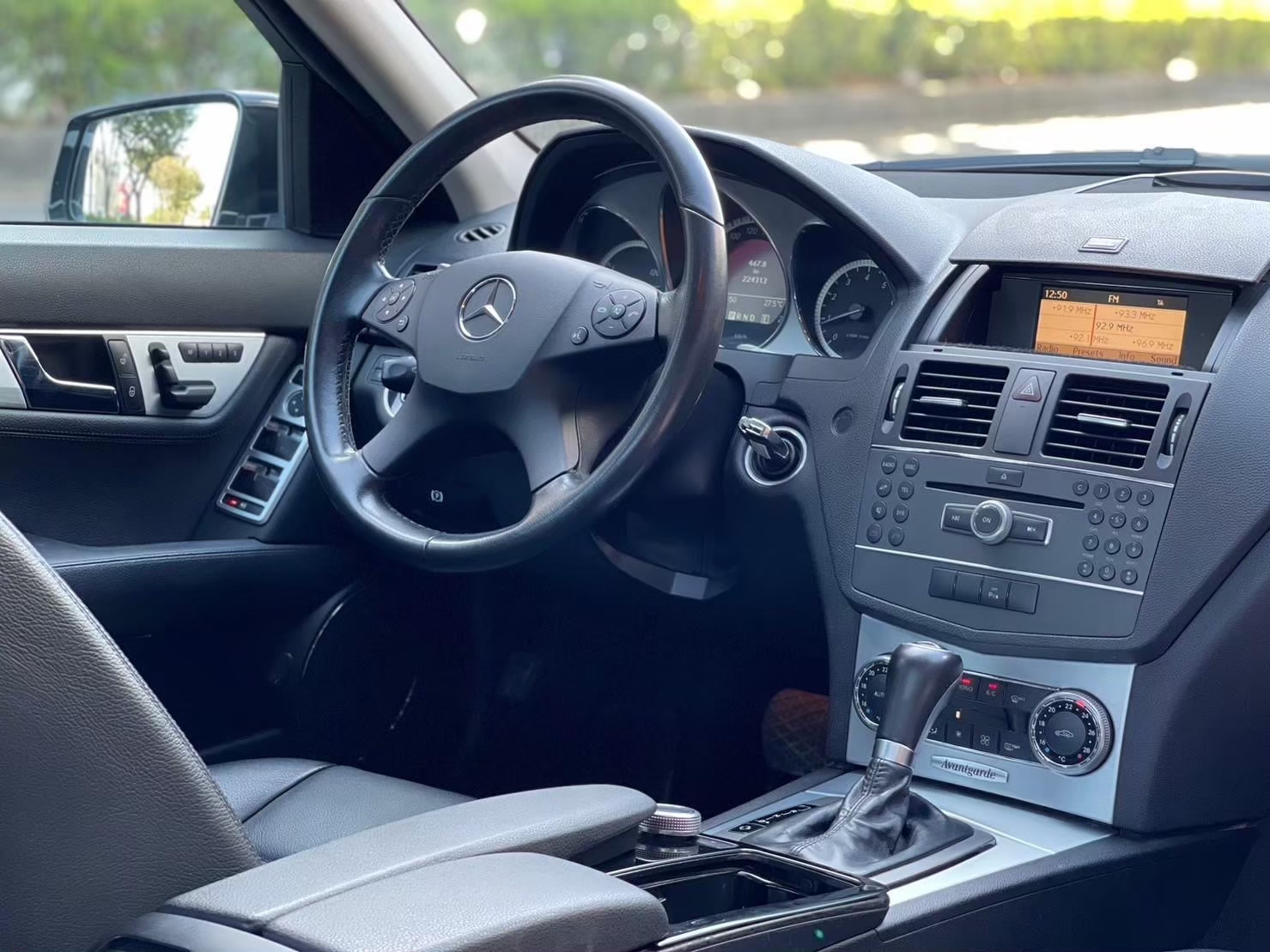 2010 賓士Benz C200 CGI 電話：0966218569 賴：imkc9718  第9張相片