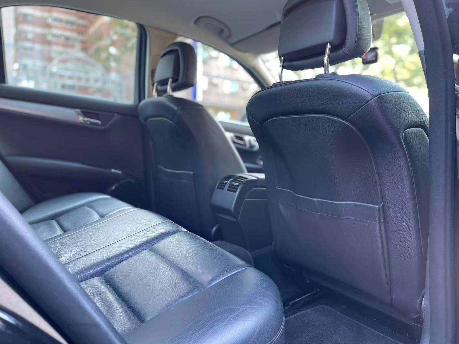 2010 賓士Benz C200 CGI 電話：0966218569 賴：imkc9718  第12張相片