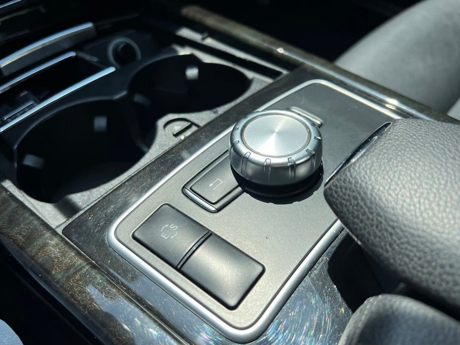 2012 賓士Benz E300 Avantgarde 電話：0966218569 賴：imkc9718  第6張相片