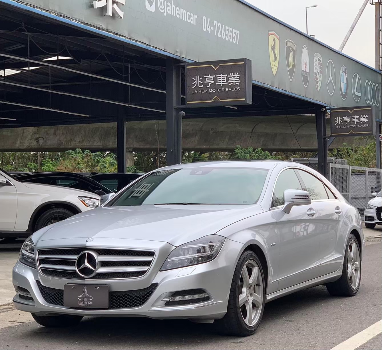 2011 賓士 Benz CLS350 電話：0966218569 賴：imkc9718  第1張相片