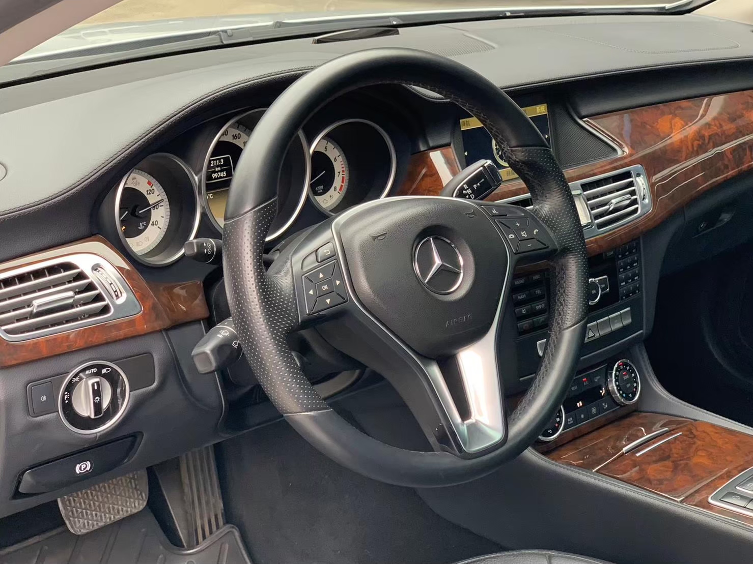 2011 賓士 Benz CLS350 電話：0966218569 賴：imkc9718  第12張相片