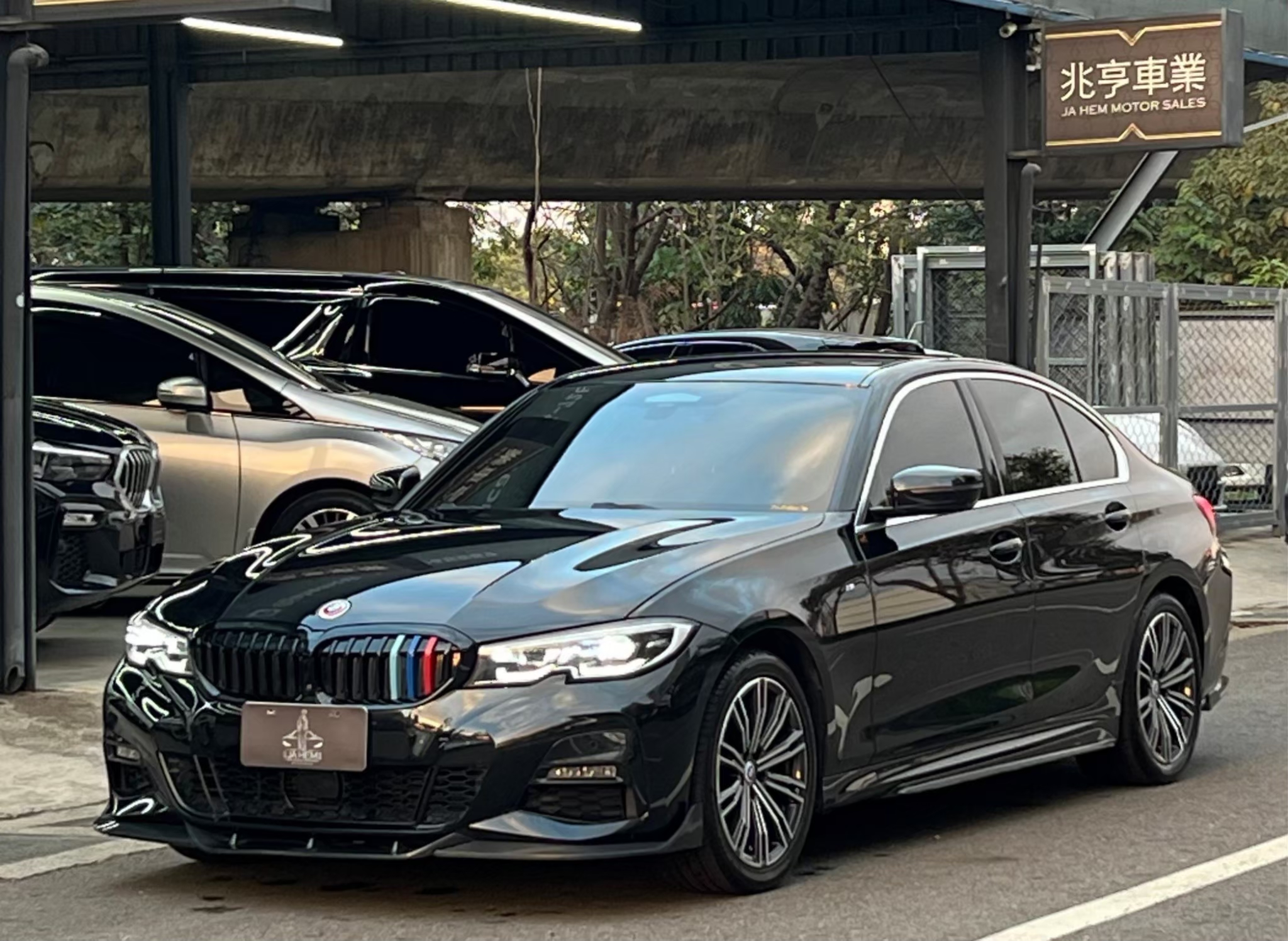 2021 寶馬Bmw 320i M-Sport 電話0966218569 賴：imkc9718  第1張相片